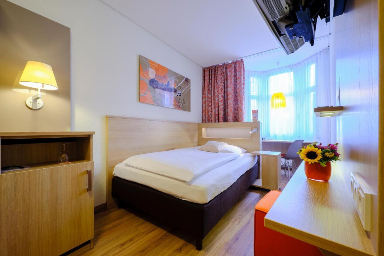 Hotel Victoria Nuernberg ภายนอก รูปภาพ
